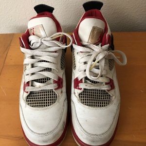 Jordan 4 Retro